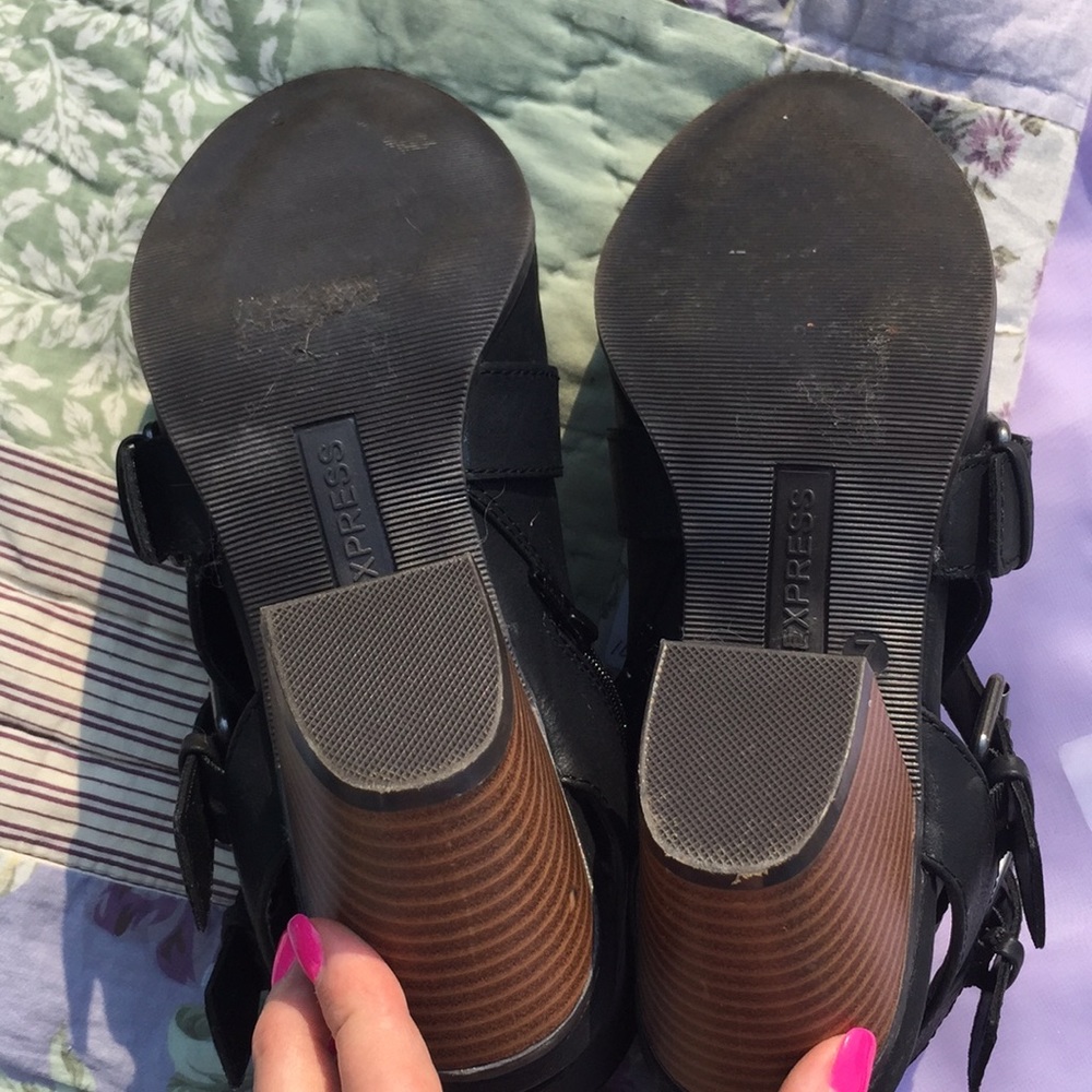 Express Booties! 🎀 - Picture 4 of 4